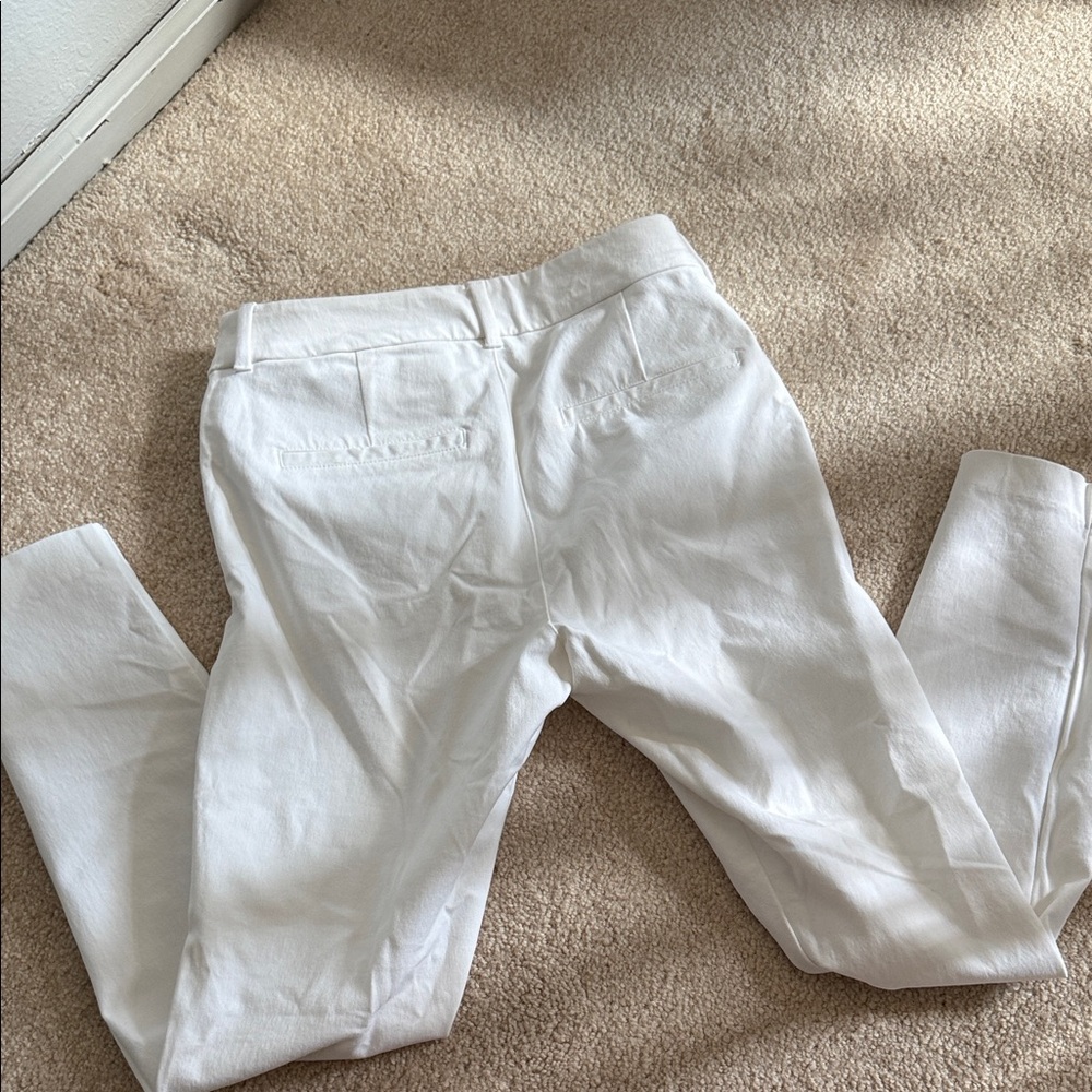 Old Navy High Rise Pixie White Pants - Picture 4 of 4
